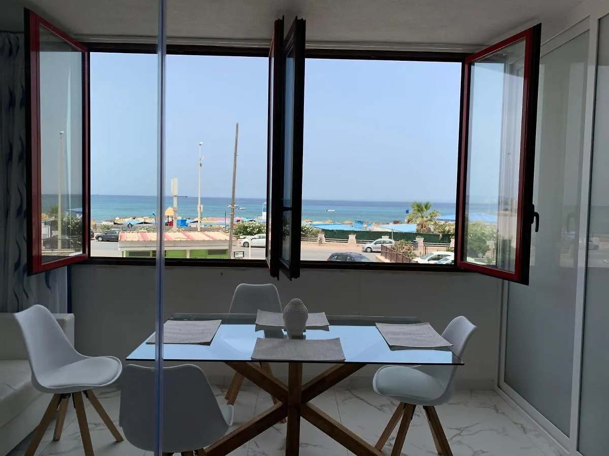 Apartment Miraspiaggia Trapani Italy